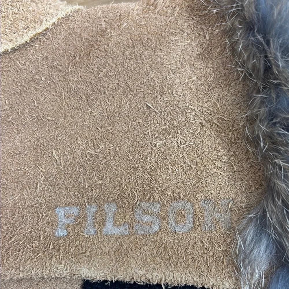 Filson astis suede mittens with turquoise gold beading